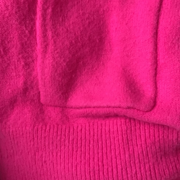 Lyla + Luxe Sweater - Picture 11 of 11